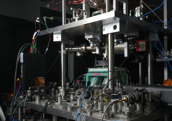 实验装置示意图